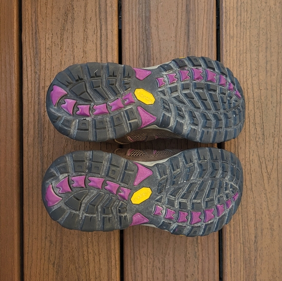 Hiking Shoes--Brown and Pink Size 7 - Picture 2 of 11